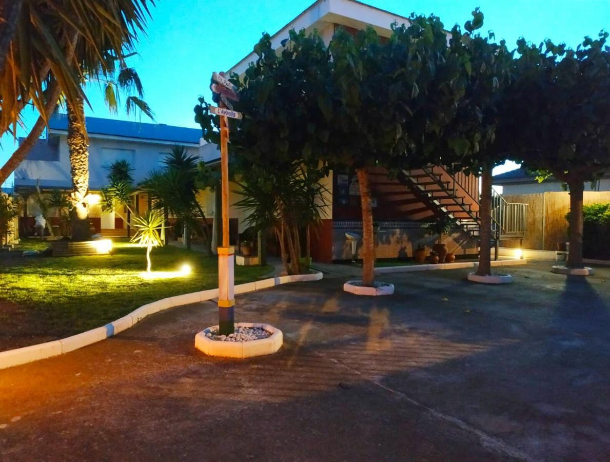 Casablanca El Petit Hotel Дельтебре Экстерьер фото